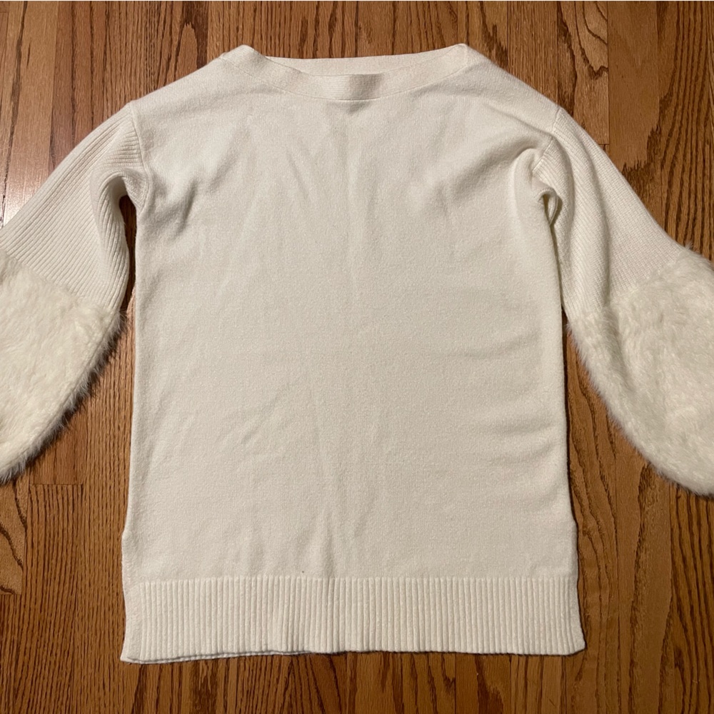 Anthropologie sweater with Feather Bell sleeves, size XS